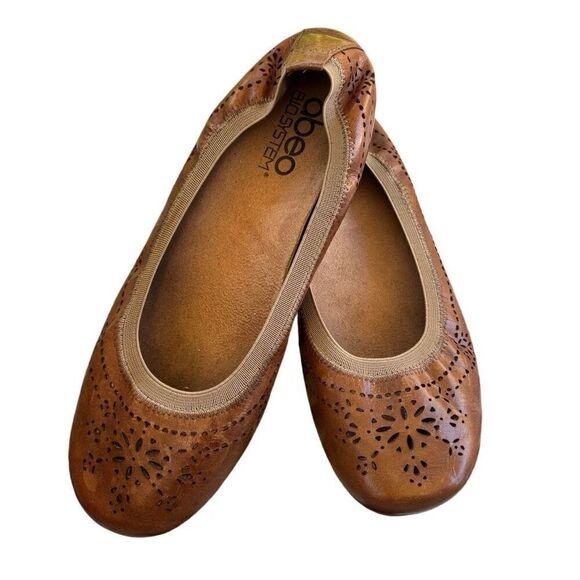 Abeo Tamra Women's Size 7N Leather Ballet Flats Tan Laser Cut Arch Support Comfy - Picture 1 of 7